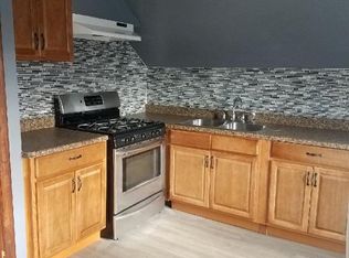 51 French St FLOOR 3, Pawtucket, RI 02860