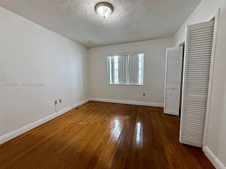 110 Antilla Ave — Photo 11