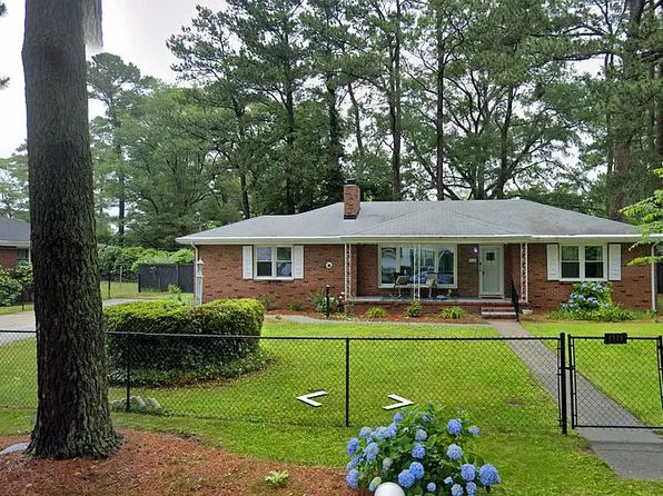4716 Haywood Dr, Portsmouth, VA 23703