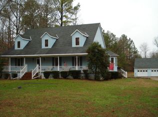 1276 Cheaneys Bridge Rd, Dunnsville, VA 22454
