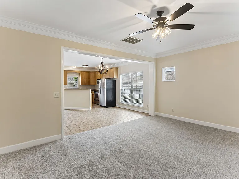 7855 Heaton Way — Photo 8
