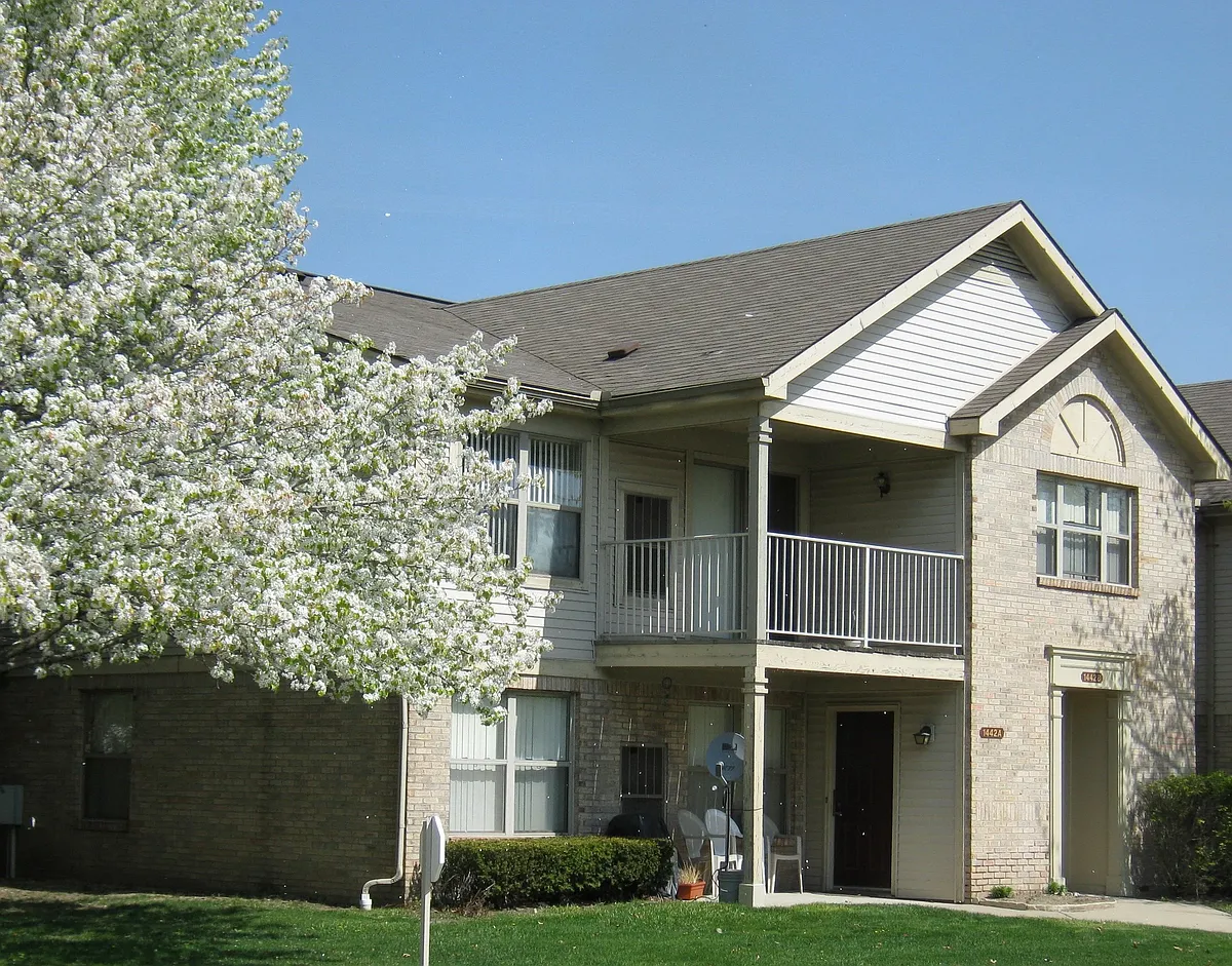 Beautiful trees! - Circle Drive Commons