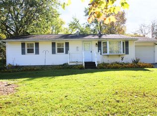 32 Jamee Ln, Rochester, NY 14606