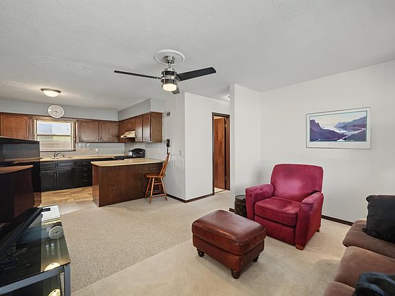3rd image of 1100 Louise Ln
