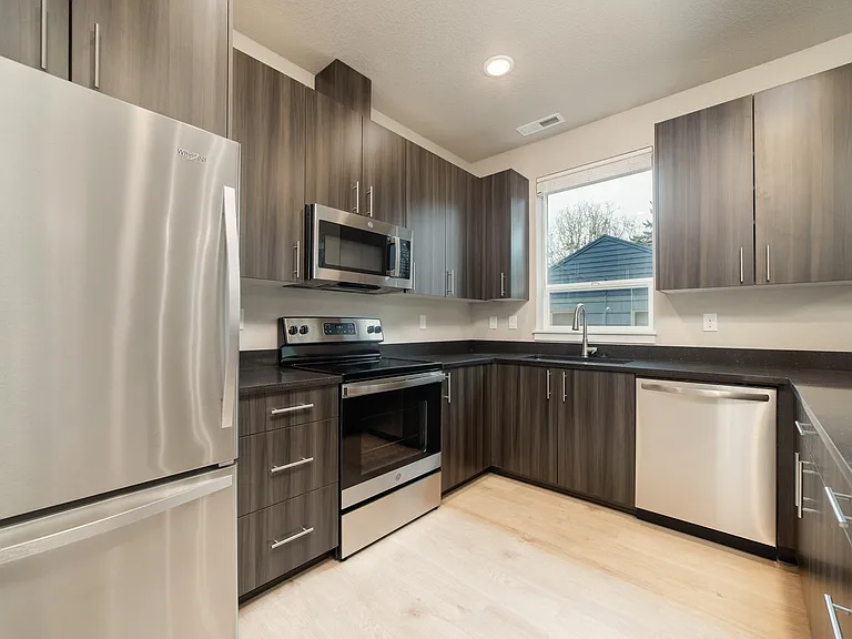 8217 SE Gray St #8217 — Photo 1