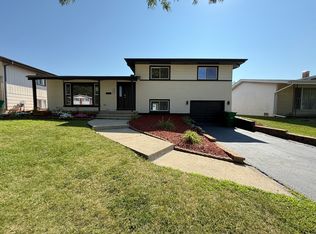 829 S School St, Lombard, IL
