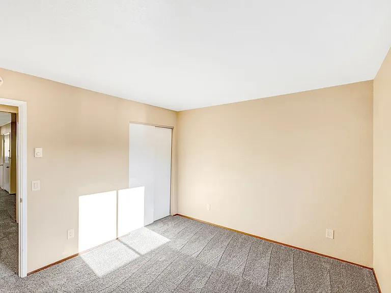 3330 Del Monte Blvd — Photo 8