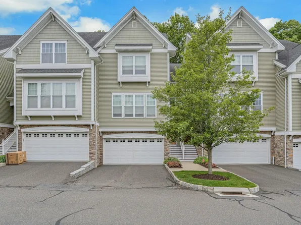 53 Lawrence Avenue #53, Danbury, CT 06810