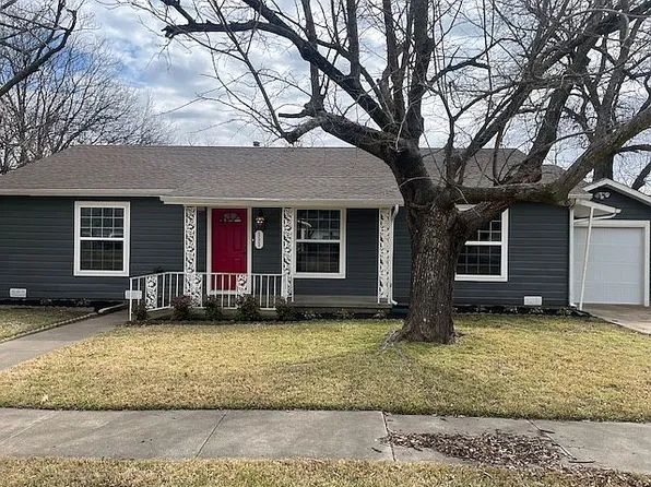 111 Circle Dr, Cleburne, TX 76033