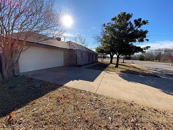 3rd image of 6702 Abilene Dr