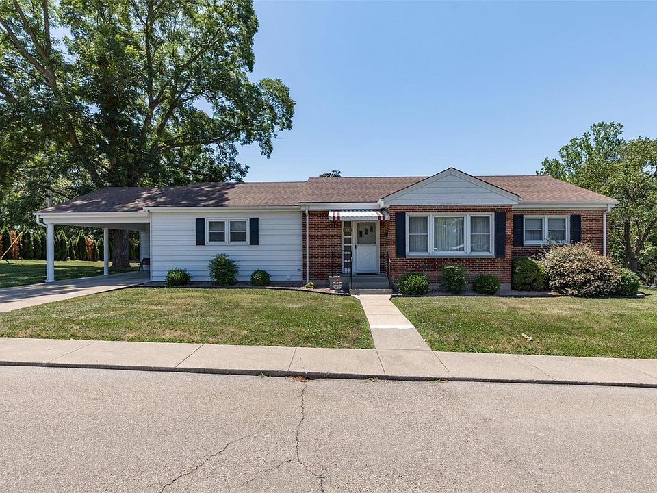 1st image of 20 Linn Dr
