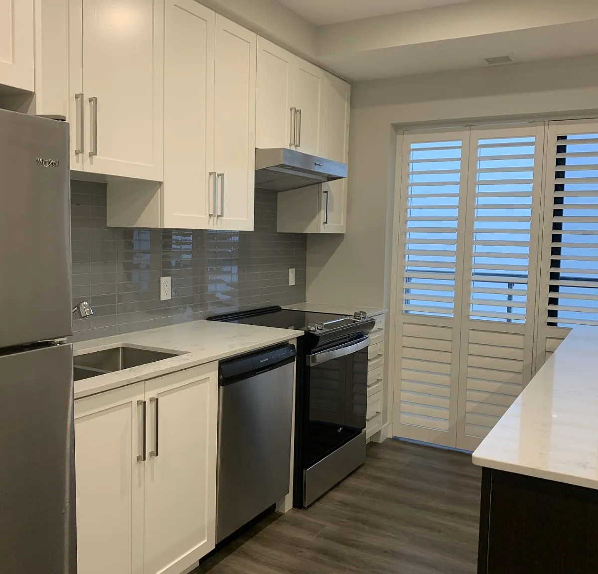 2 bed, 831 sqft, $2,400 — Photo 1