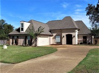 38 Mossystone Ct, Clinton, MS 39056
