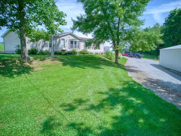 8 Private Road Bg #Fe, Ava, IL 62907