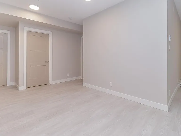 5085 Uplands Dr #401 — Photo 12