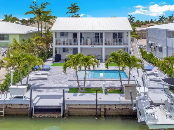 300 5th St, Key Colony Beach, FL 33051