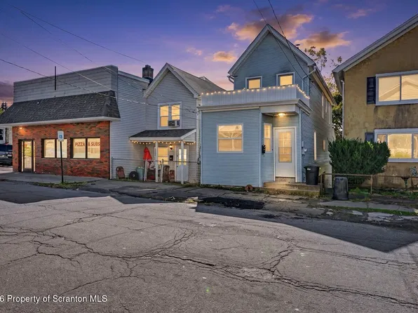1615 1/2 Jackson St, Scranton, PA 18504