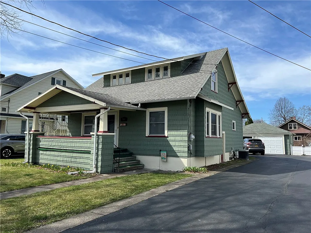 540 McDowell Pl photo 1