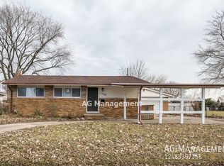 27040 Sylvan Ave, Warren, MI 48093
