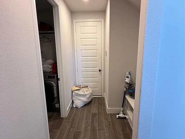 563 Santa Rosa Hills Dr — Photo 30