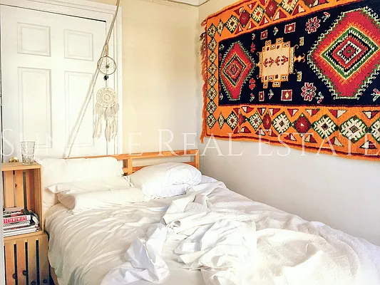 Rented by Sunrise Real Estate | media 48