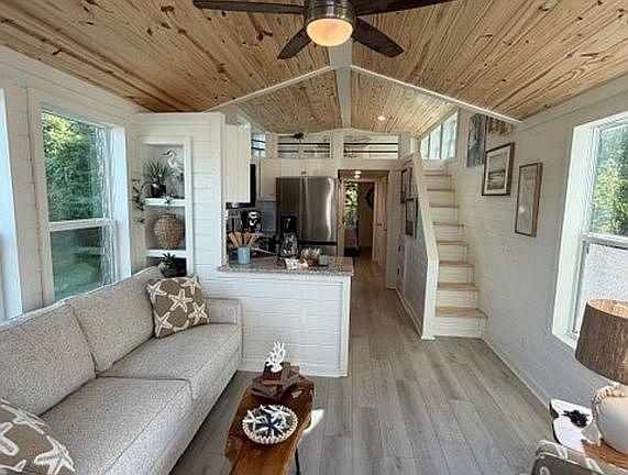 3rd image of 19800 Oak Rd W Lot 51A