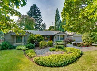1839 SE Exeter Dr, Portland, OR 97202