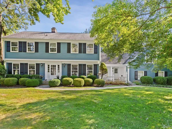 12 Stonewall Court, South Salem, NY 10590