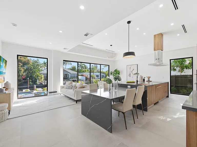 1308 Avocado Isle — Photo 47