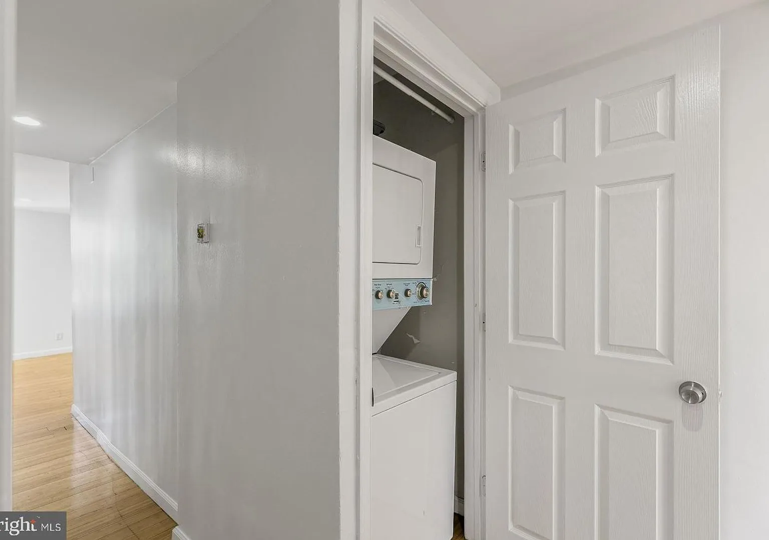 5019 Walnut Street — Photo 4
