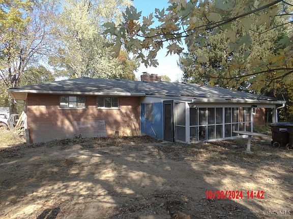 4th image of 309 Indianview Dr