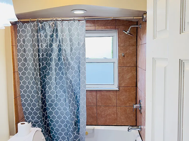 8405 Jackson Ave — Photo 18