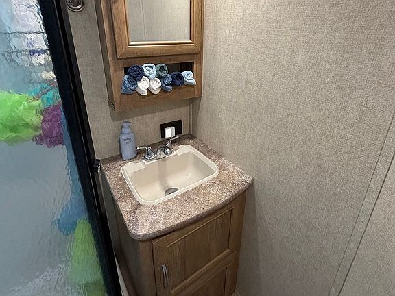 4th image of 150 Chapel Rd #703