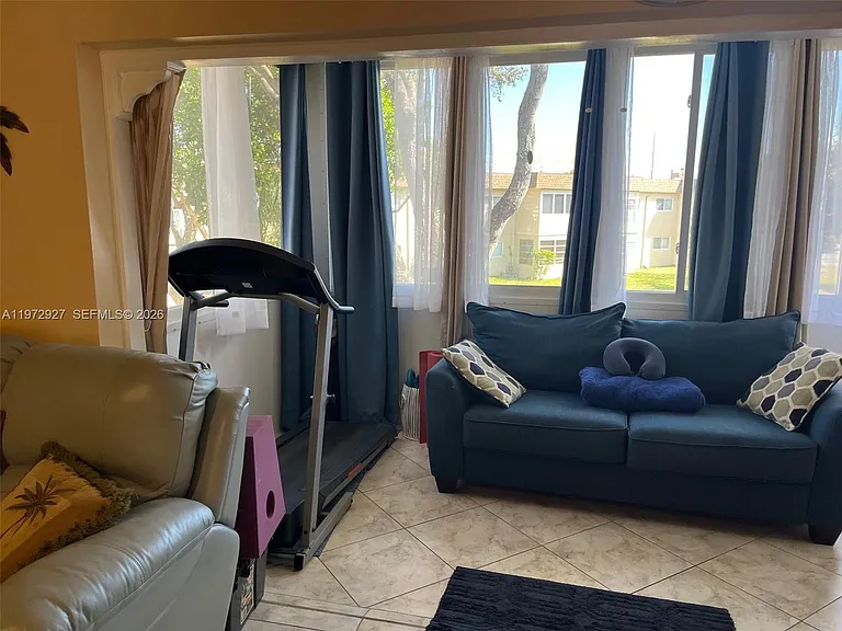 752 Lori Dr #218 — Photo 5