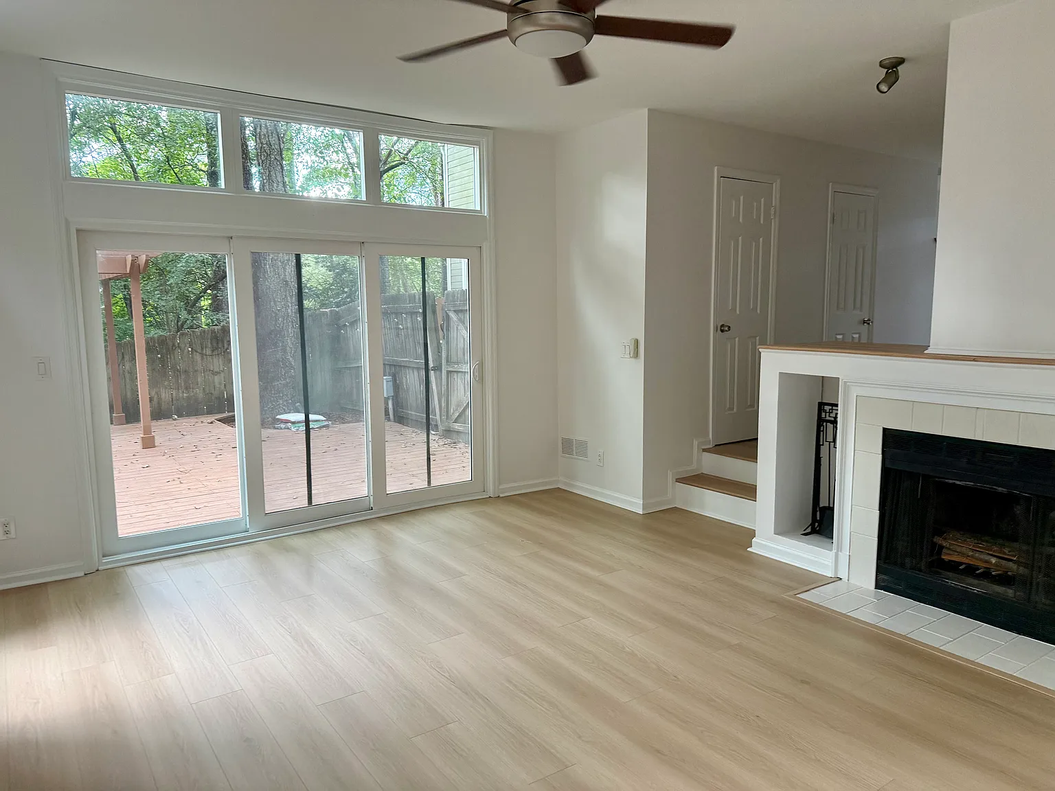 2 bed, 1.5 bath, 1236 sqft, $3,400 — Photo 4