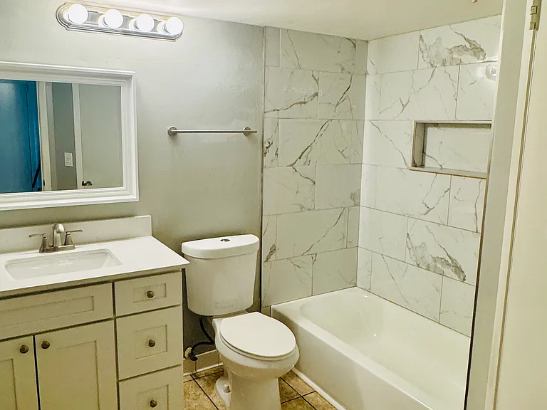 385 Woodside 201 Dr #201 — Photo 10