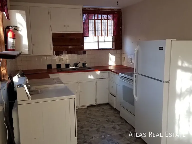 5229 E Thrill Pl — Photo 4