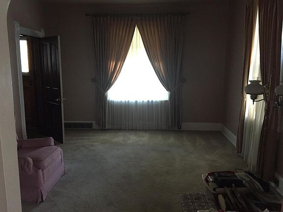 Living Room - Lower Unit