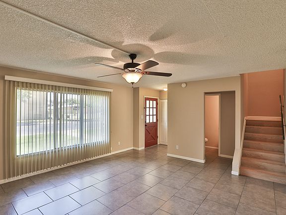 4th image of 20 E Hermosa Dr