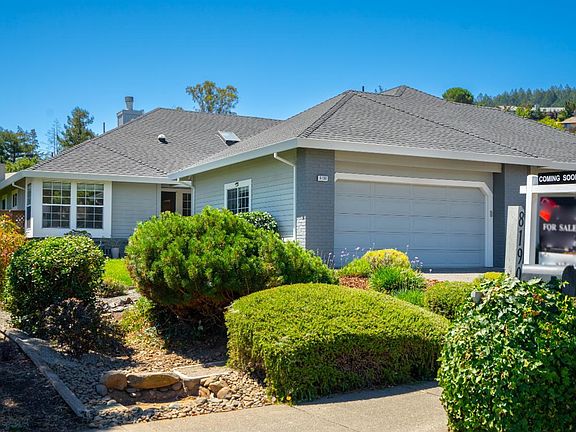 2nd image of 8190 Oakmont Drive