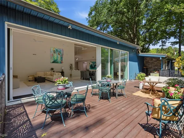 12866 Lake Shore Blvd, Bratenahl, OH 44108