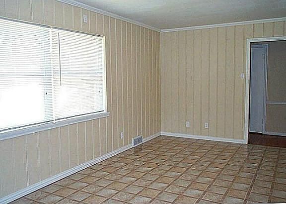 4th image of 11027 Milhof Dr