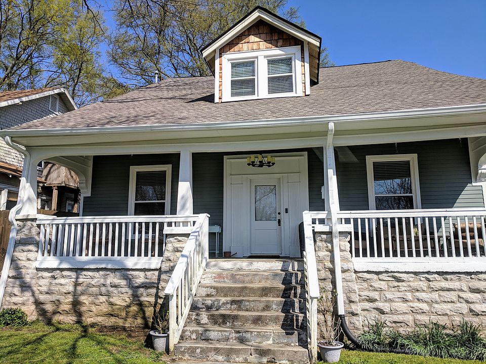 2nd image of 1101 Lischey Ave