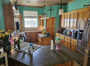 39700 Garretts Lake Rd, Shawnee, OK 74804