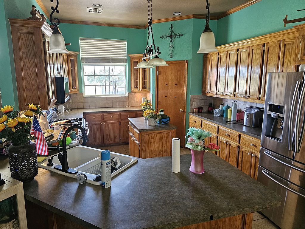 39700 Garretts Lake Rd - Property Image