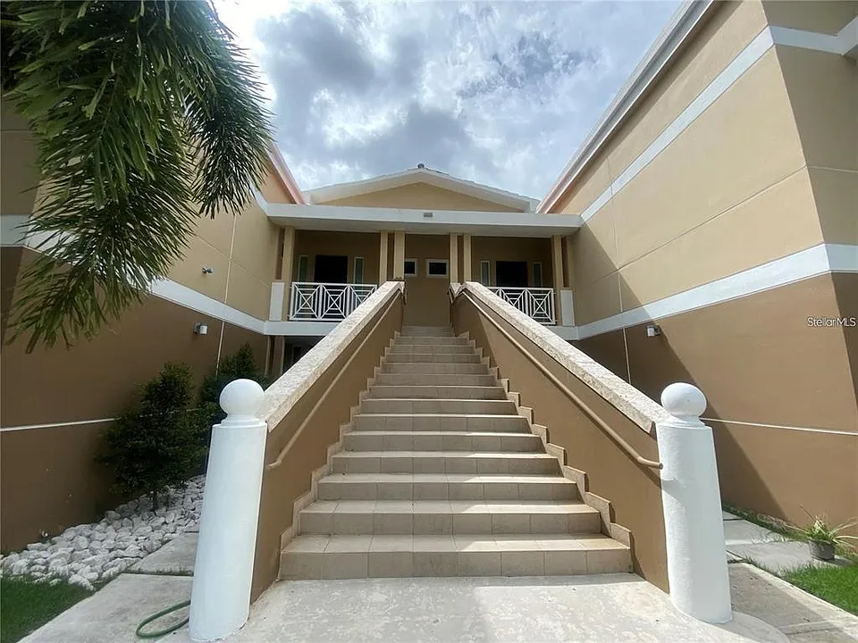 VILLAS DE CAGUAS REAL Golf & Country Club #524