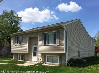 5912 Monticello Dr, Lansing, MI 48911
