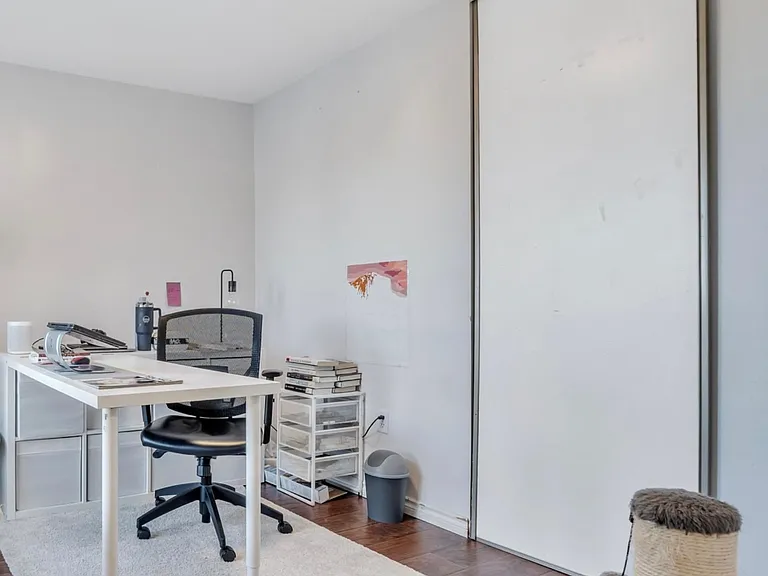 27 Melborne Ct — Photo 18