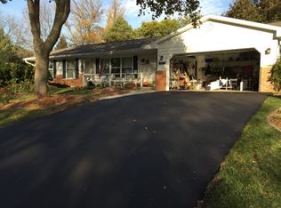 571 E View Rd, Verona, WI 53593