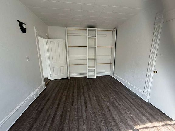 5th image of 1229 Peck St APT 2